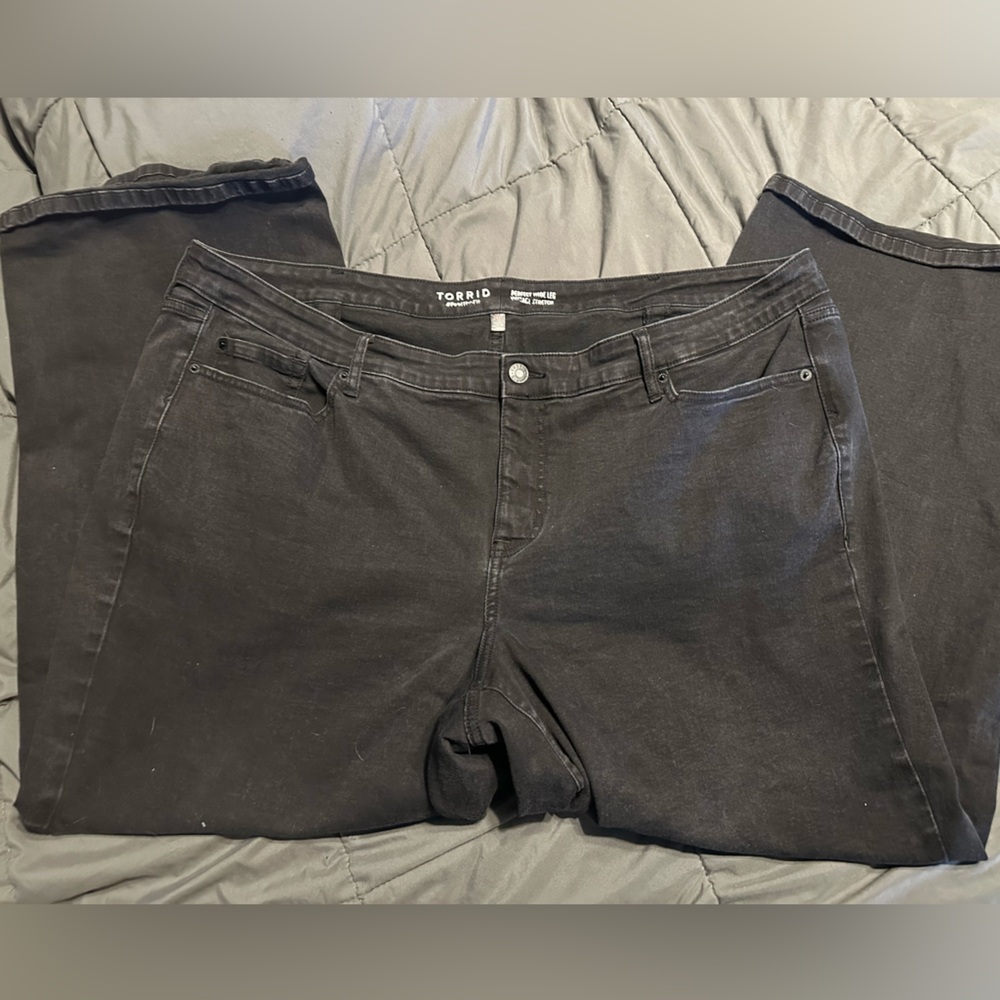 Torrid Wide Leg Vintage Stretch Black Denim Jeans 24W Tall